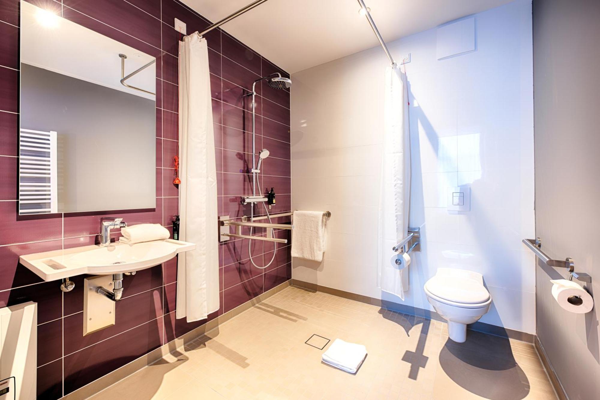 Premier Inn Luebeck City Stadtgraben Lübeck Exterior foto